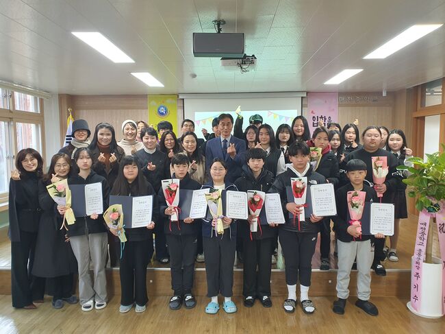 매전중학교 총동창회, 후배 사랑 장학금 지급으로 감동 선사